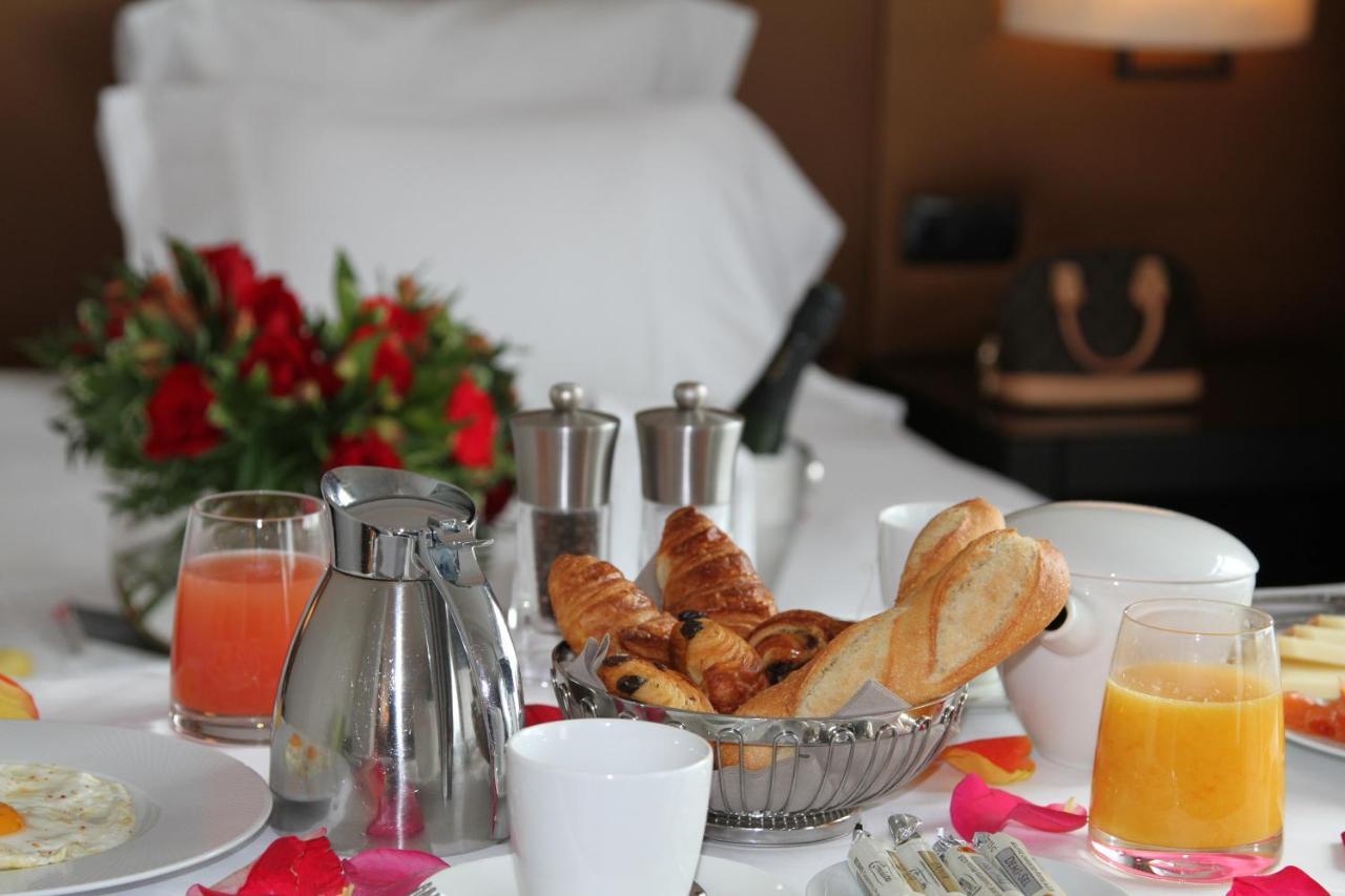 Hôtel Barrière le Grand Hôtel Enghien-les-Bains Esterno foto